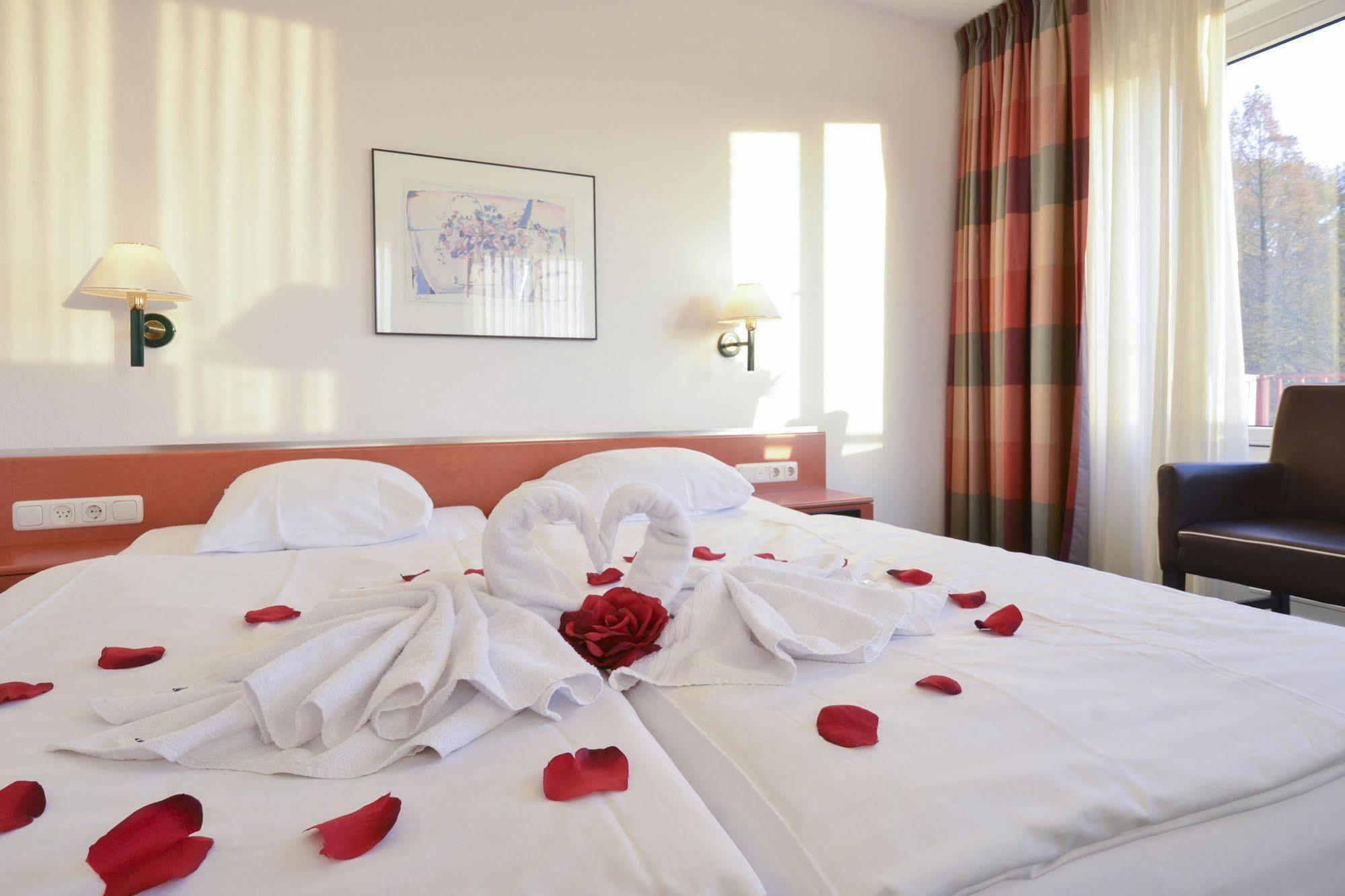 Fletcher Landhotel Bosrijk Roermond Exterior photo